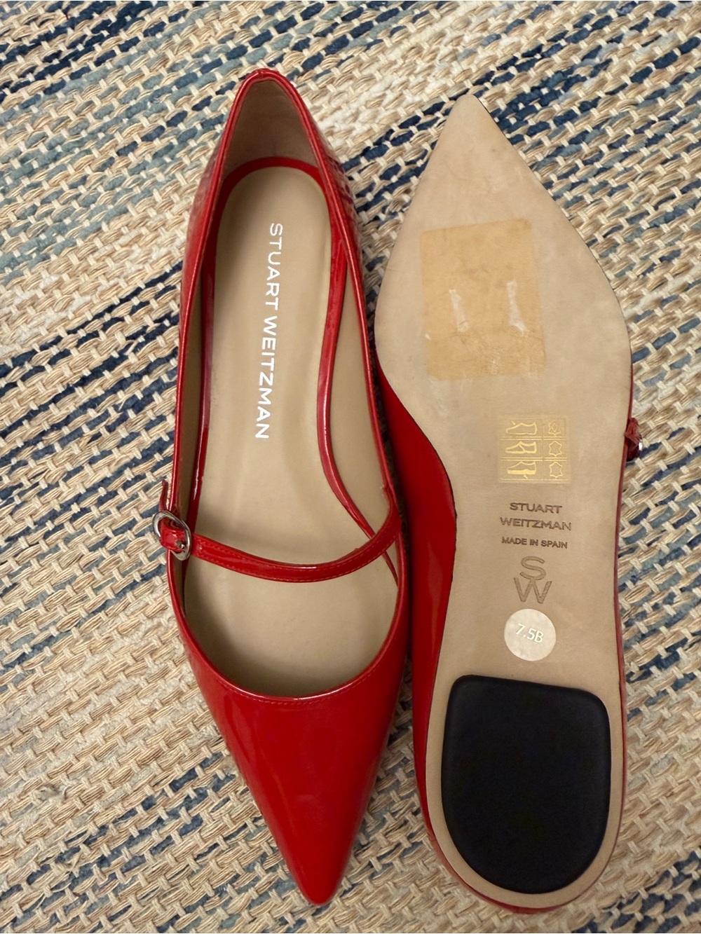 NEW! Stuart Weitzman Red Patent
Pointed Mary Jane Flats size 7.5 - Picture 4 of 6